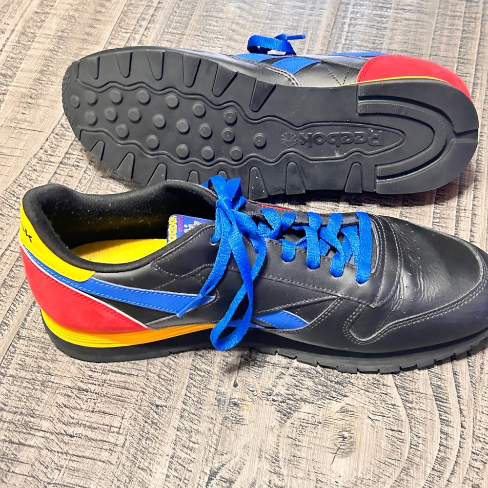 Reebok Men's Black and Blue Sneakers w Red & Yellow Accents - Picture 8 of 8